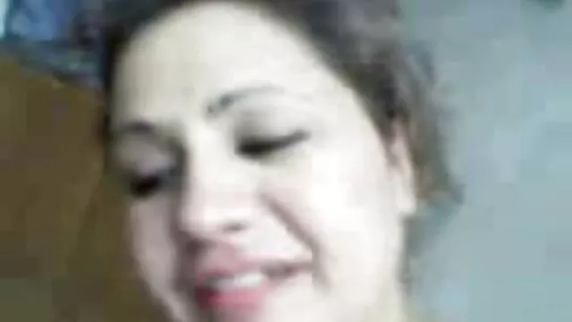 Visoka definicija :  Molly Jane voli kada osjeti kako vruća sperma prolazi kroz njen šupak Hot porn 