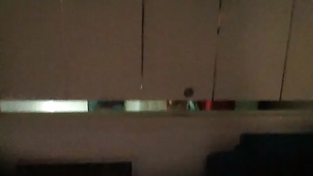 Visoka definicija :  Dvije zadivljujuće bebe napaljena lezbijka pojede pičke Hot porn 
