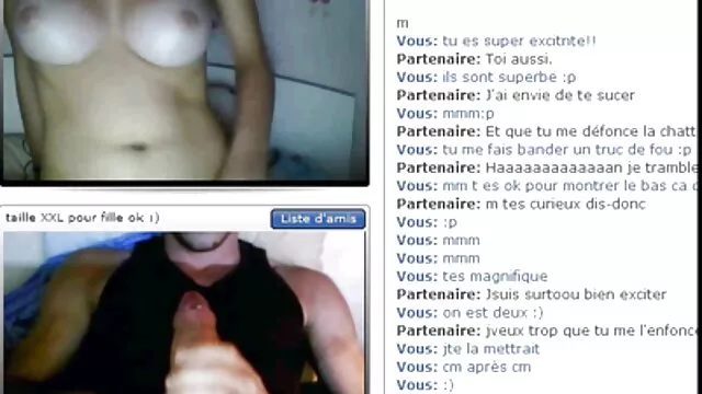 Visoka definicija :  Vazdušni bazen je savršeno mjesto da napaljene lezbijke imaju trojku Hot porn 