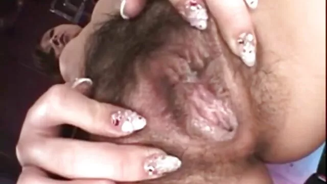 Visoka definicija :  Prljava beba dobija bradavice dok radi na velikom kurac Hot porn 