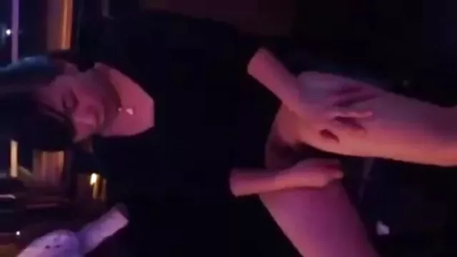 Visoka definicija :  Inkirana brineta Joanna Angel dobija BBC u dupe Hot porn 