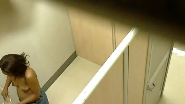 Visoka definicija :  Nestašnu uredsku gospođu Angelu White jebe crnac Hot porn 