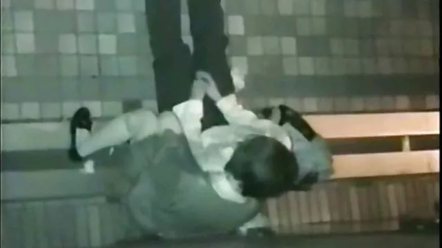 Visoka definicija :  Lascivni čovek nikada nije video tako lepu golu Aziju Hot porn 