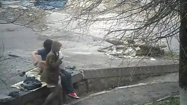 Visoka definicija :  Ebanovina djevojka Julie Kay bljesne tijelom i masturbira pred kamerom Hot porn 