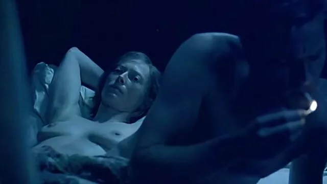 Visoka definicija :  Preplanula mlada kurva Keisha Grey jaše penis u obrnutoj kaubojki Hot porn 