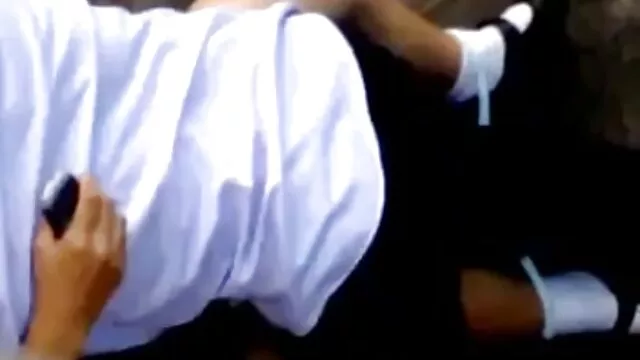 Visoka definicija :  Kučka s masivnim tetoviranim guzom mora se pripremiti za analni jebač Hot porn 