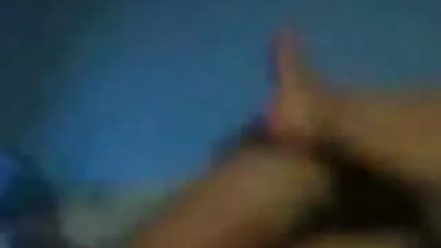 Visoka definicija :  Preslatka plavokosa tinejdžerka s malim sisama jaše veliki kurac Hot porn 