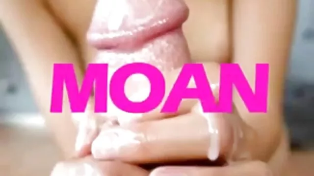 Visoka definicija :  Stariji muškarac fasciniran tijelom Susan Ayn koji je jebe Hot porn 