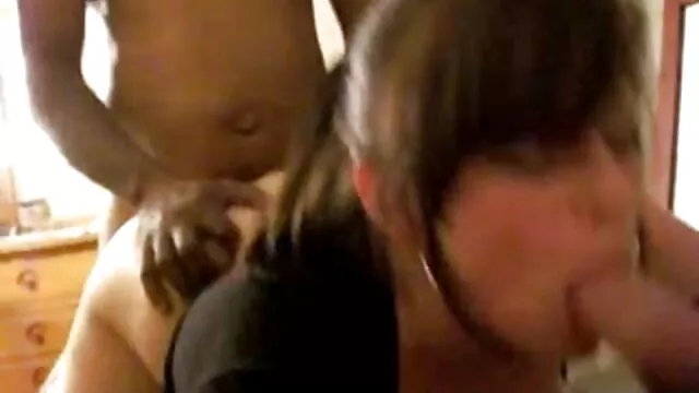 Visoka definicija :  Ljupku Alexis Adams pojebe debeli kurac POV Hot porn 
