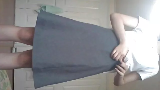 Visoka definicija :  Tinejdžerka slatka voli da joj se puno liže maca prije seksa Hot porn 