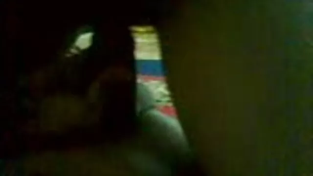 Visoka definicija :  Djevojka daje pičkicu nježnom muškarcu za drkanje, a dječak koristi priliku Hot porn 
