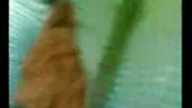 Visoka definicija :  Bodacious plavuša bomba jaše neki veliki kurac Hot porn 