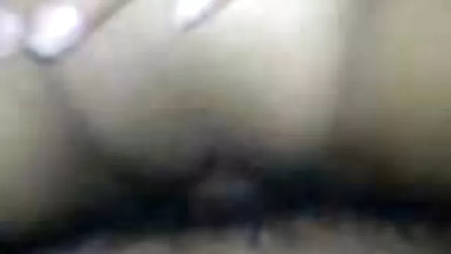 Visoka definicija :  Pohotnu lutku udaraju o auto u divljini Hot porn 