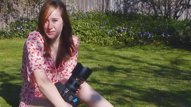 Visoka definicija :  Curvy crnka bimbo snimljena dok duboko grlo debelog kurac Hot porn 