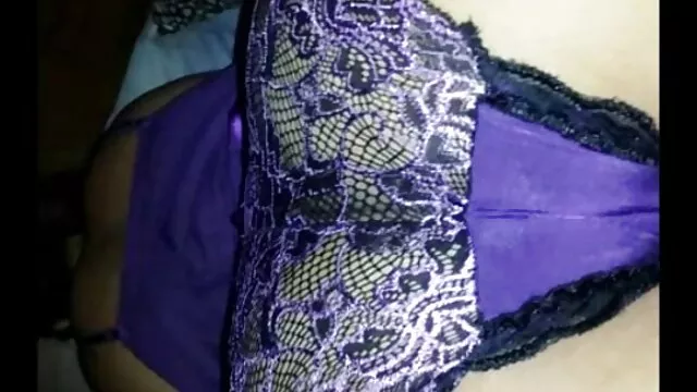 Visoka definicija :  Lupanje u psećem stilu dovodi je u stanje transa Hot porn 