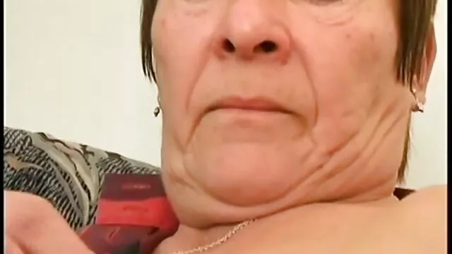 Visoka definicija :  Prljava plavuša izgleda nevjerovatno dok prima veliki kurac u šupak Hot porn 
