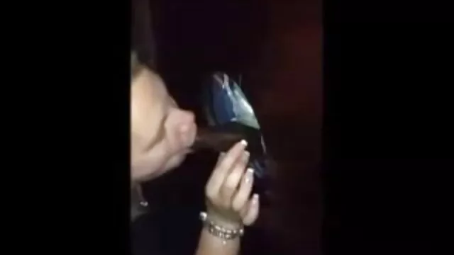 Visoka definicija :  Prirodne zrele žene uzimaju mladog kurac u stari požudni muf Hot porn 