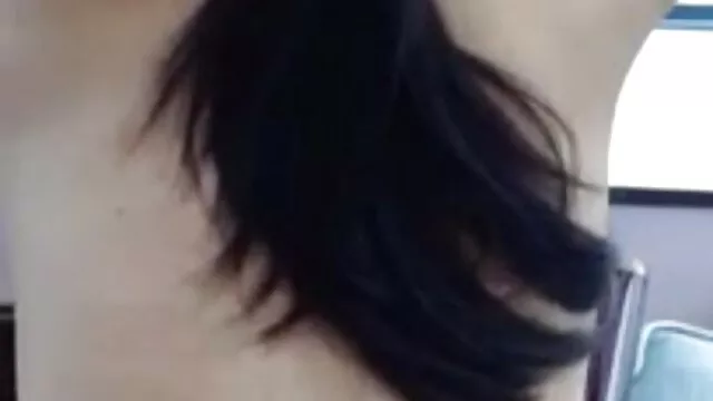 Visoka definicija :  Slatka i senzualna masaža polako se pretvara u seksualni odnos Hot porn 